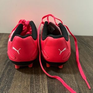 Puma girls soccer cleats size 13